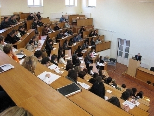 Începe un nou an universitar!