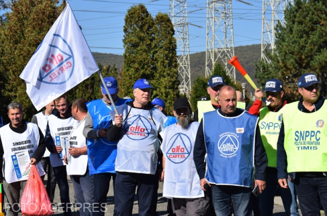 Romanians are protesting the latest price hikes