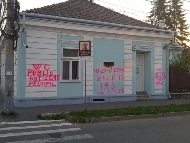 Reacţii de condamnare după vandalizarea Casei Wiesel