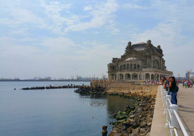 La saison estivale sur la côte roumaine de la mer Noire