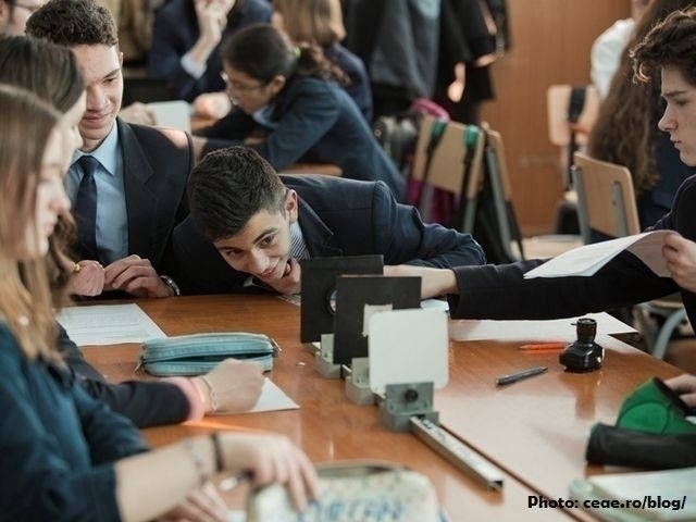 Teenies in der Schule: Rumänisches Bildungssystem fördert zu wenig emotionale Intelligenz