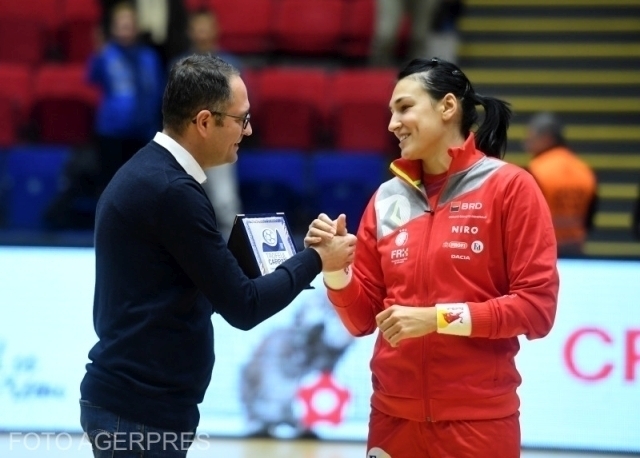 Nou record al handbalistei Cristina Neagu