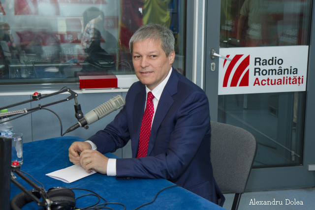 Premierul Cioloș, în exclusivitate la Radio România