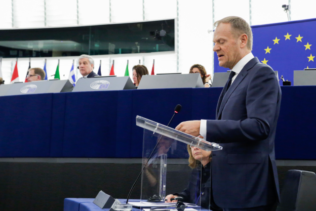 Tusk convoacă un summit european pentru finalizarea acordului privind Brexit