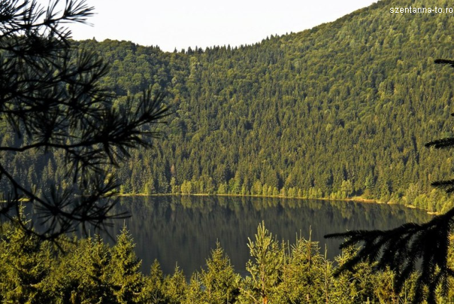 El único lago volcánico de Rumanía: Santa Ana