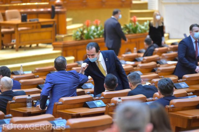 Noul Parlament de la Bucureşti, constituit