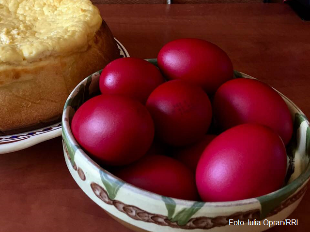 Easter preparations at the National Museum of Painted Eggs in Ciocănești