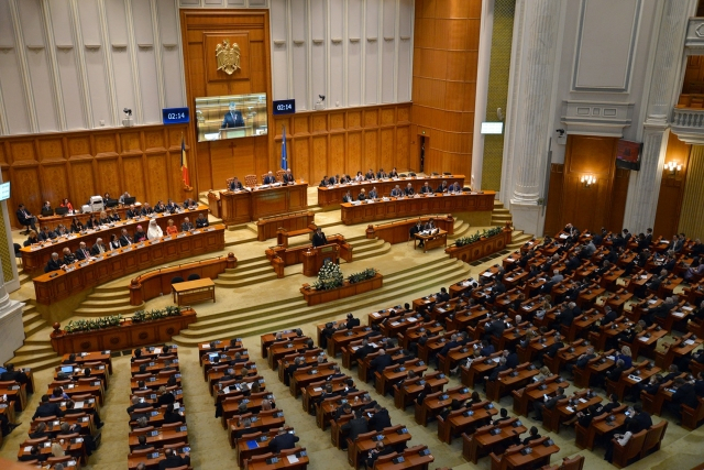 Дебати на тлі внесення змін до Конституції Румунії