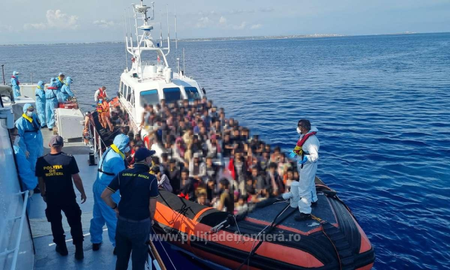 IGPF: Politiştii de frontieră, sub egida Frontex, au participat la salvarea  a 413 cetăţeni străini