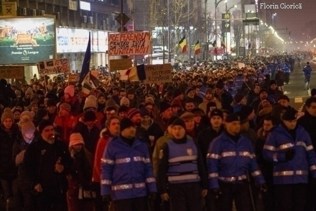 Багатотисячні протести в Румунії