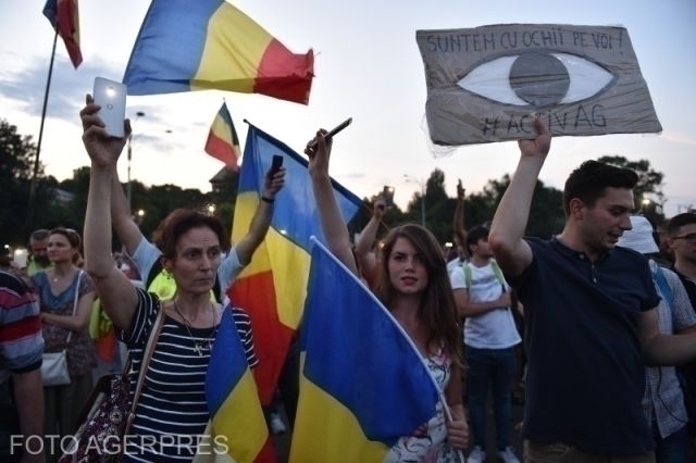 UPDATE 2 Noi proteste împotriva modificărilor aduse Codurilor Penale