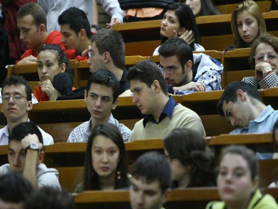 Începe anul universitar