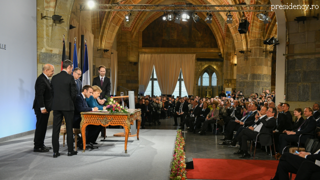 Romania hails the Treaty of Franco-German Cooperation and Integration