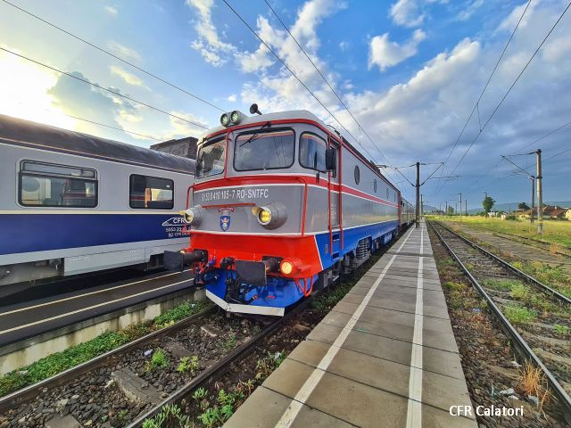 Întârzieri mari în circulaţia trenurilor spre şi dinspre Litoral