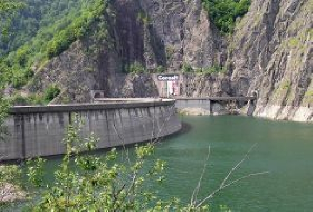 Samir Bechka (Algérie) – Les barrages de Roumanie