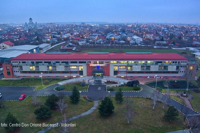 Buon Natale dal Centro Don Orione di Bucarest-Voluntari!