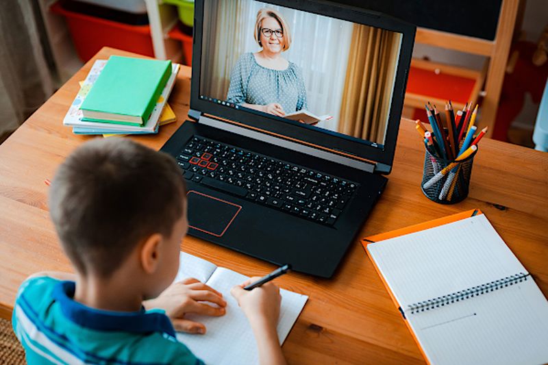 Siddhartha Bhattachajee (Inde) – Combien populaire est l’enseignement en ligne dans votre pays?