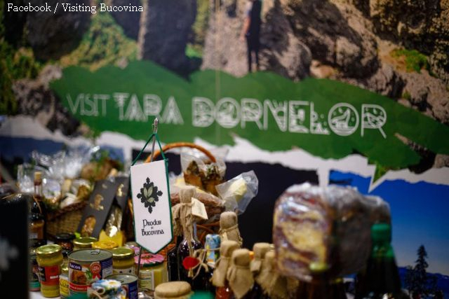 Estand de la región de Bucovina en la Feria de Turismo de Rumanía 2024. Fuente: Facebook / Visiting Bucovina)