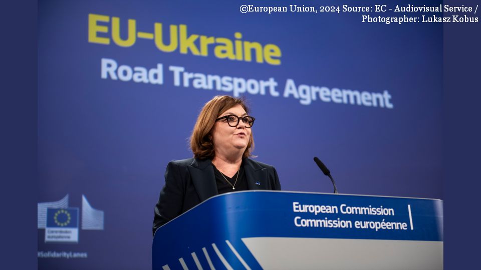 EU-Verkehrskommissarin Adina Vălean stellt Bilanz ihrer Amtszeit vor