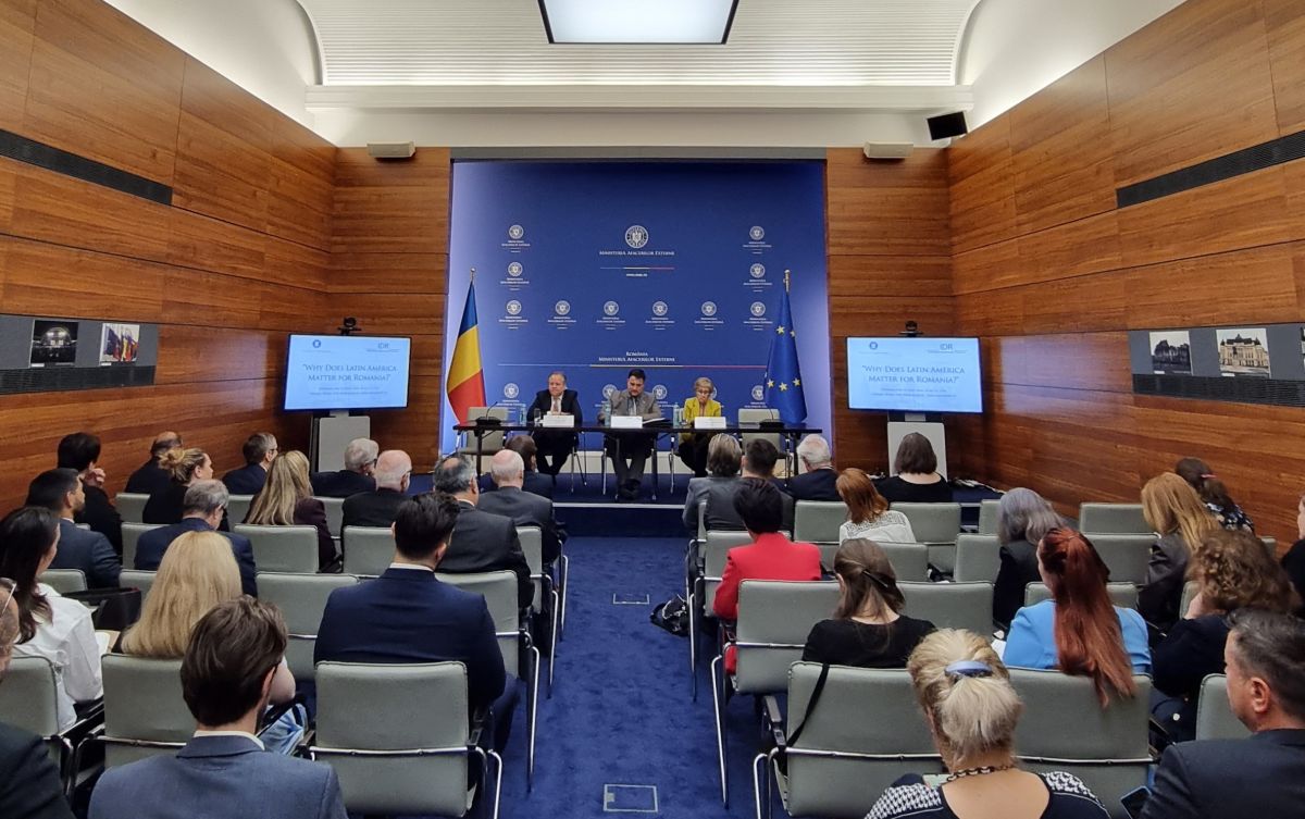 Conferencia sobre la importancia de América Latina para Rumanía