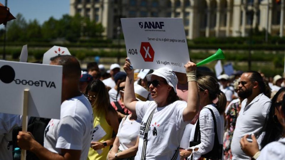 Accountants protesting in Bucharest. Photo: Agerpres