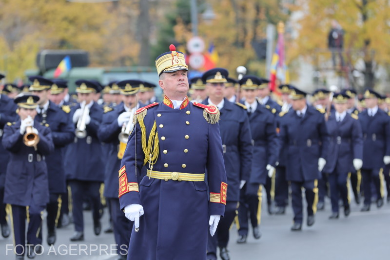 Préparatifs pour la Fête Nationale de la Roumanie